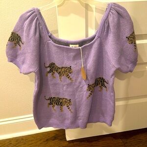 Ladies Tiger sweater pullover. Size L NWT